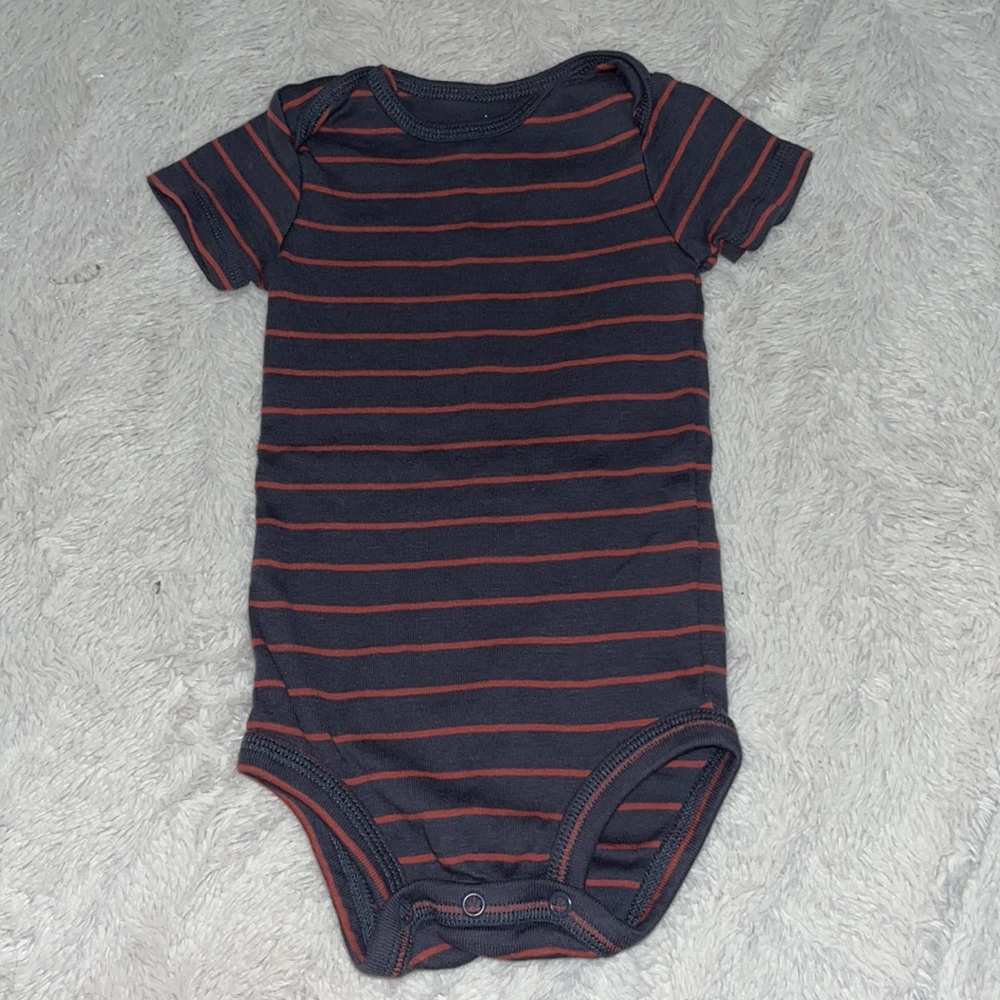 (3 for $10) carters stripped bodysuit 9 months